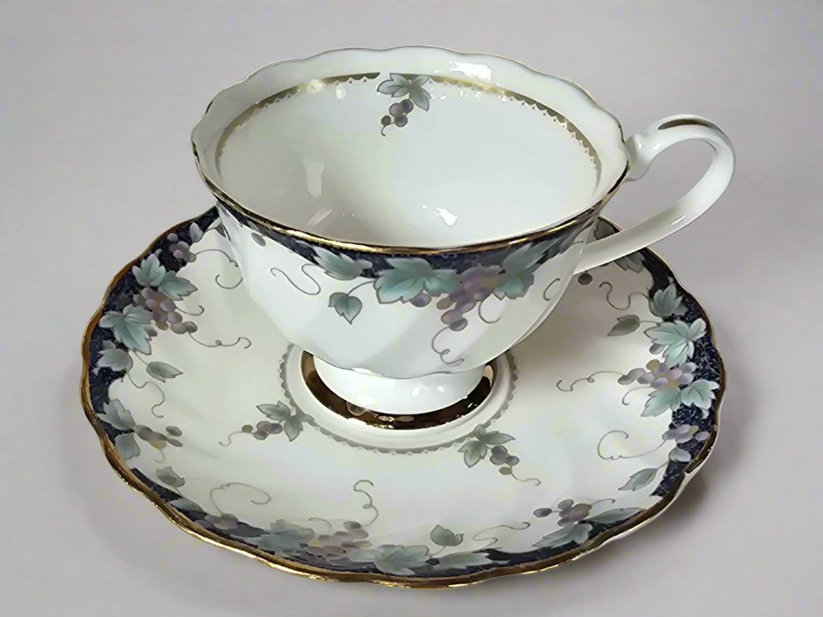 RARE Yamaka Made in Japan Beautiful Bone China Cup & Saucer