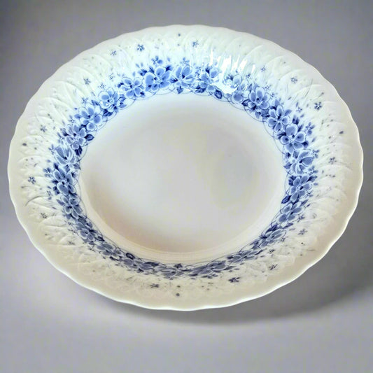 White Shadow Japan Hoya China Corp Plate Set of 2