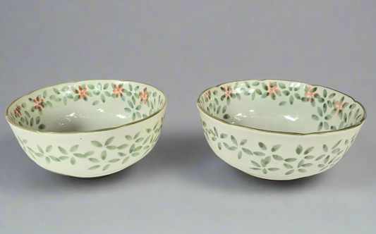 Set of 2 Medium Japanese Bowls